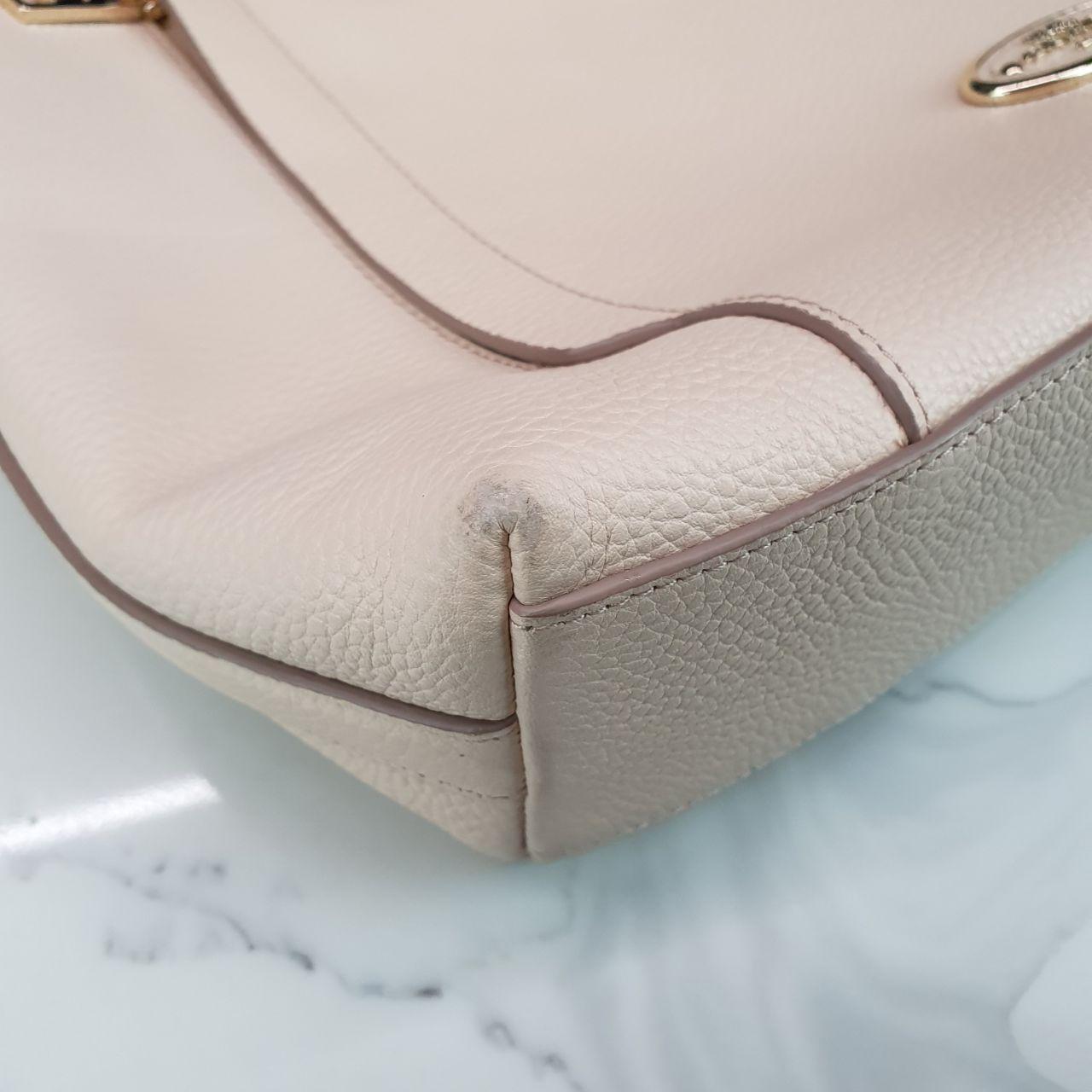 Authentic COACH 2way shoulder Handbag