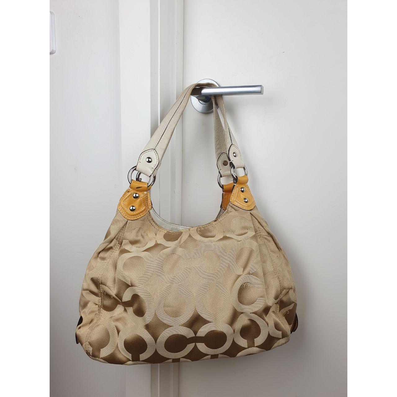 Authentic Coach Vintage HoBo Bag Beige/Gold with peach lining B1073-14305
