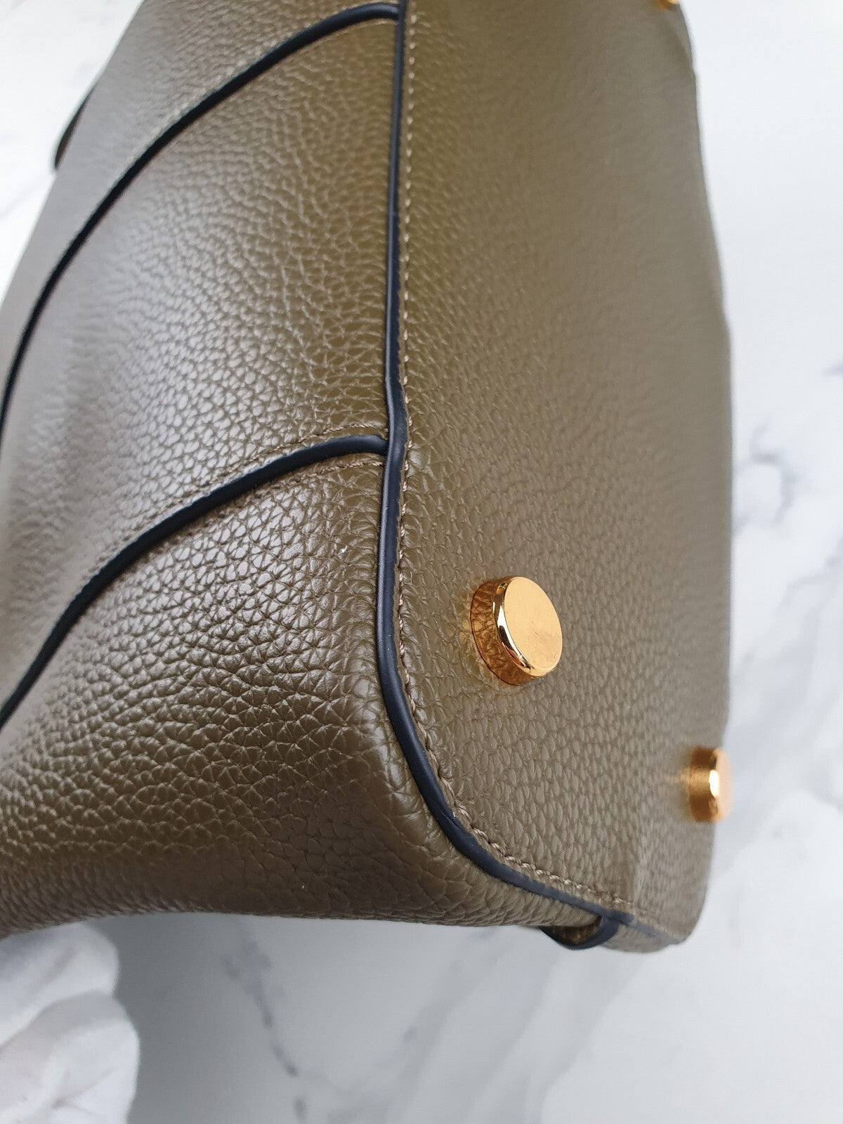 EPOR Textured Vegan Leather Handbag with Bamboo Handles and Adjustable Strap
