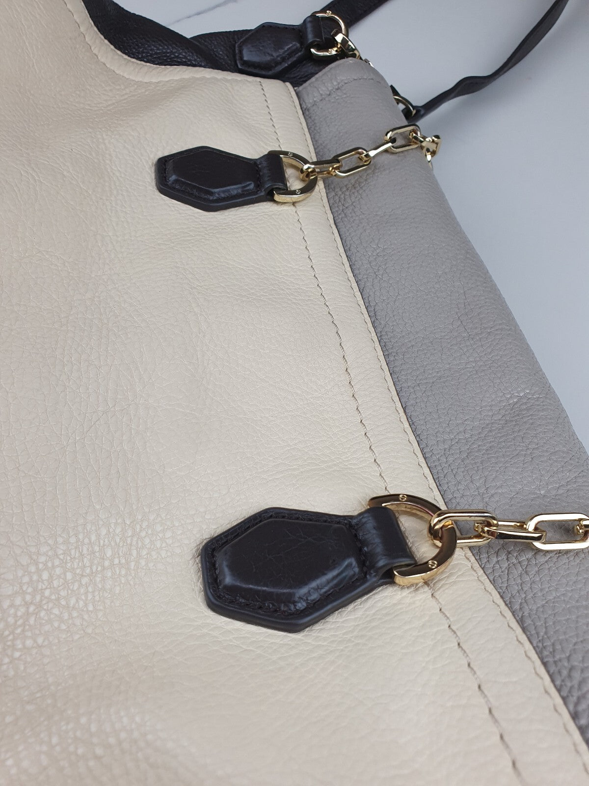 Tory Burch Genuine Leather Shoulder Bag with Chain Strap