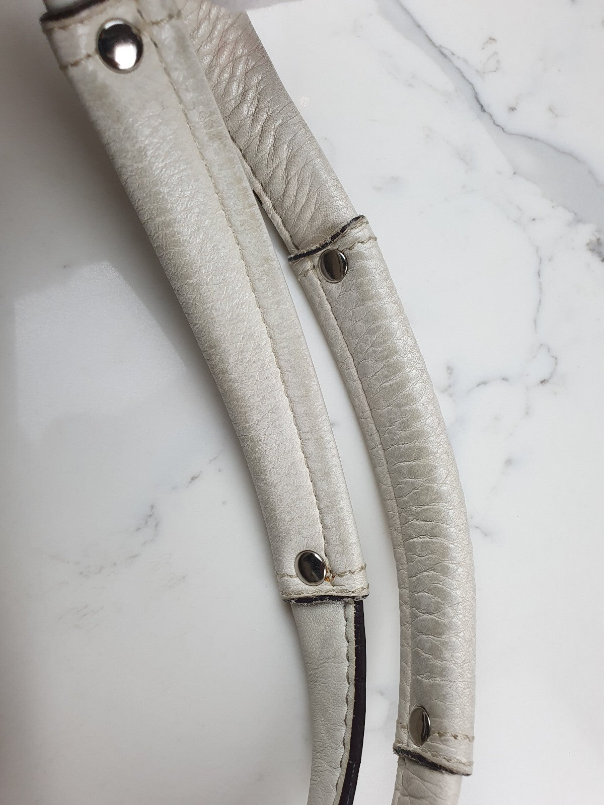 Vintage White Leather Coach Shoulder Bag with Yellow Tag