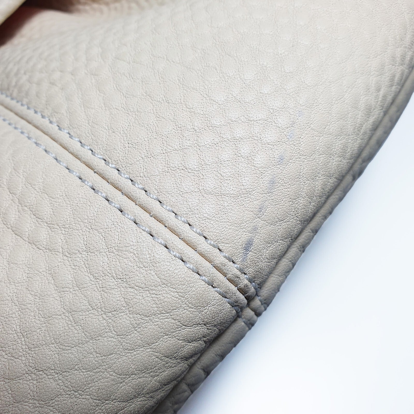 Coach Cream Leather Shoulder Bag with Pink Interior