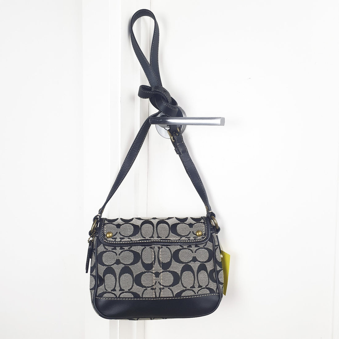 Authentic COACH Signature Signature Turnlock Shoulder Bag