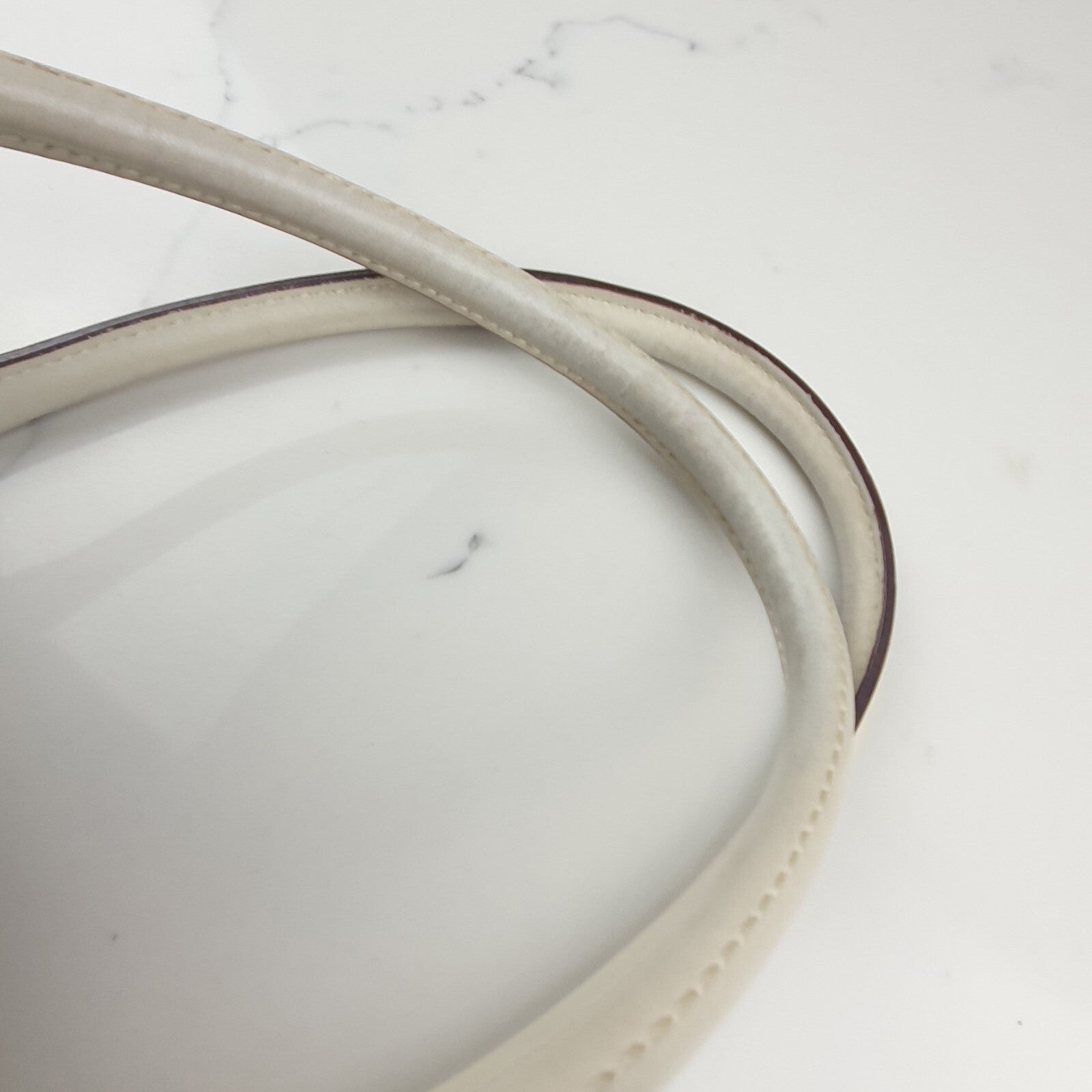 Coach Signature Hampton Clip Shoulder Bag White