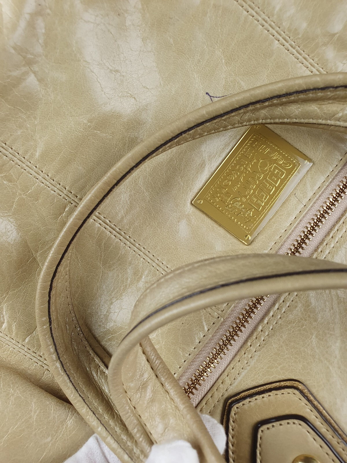 Vintage Coach Beige Leather Shoulder Bag