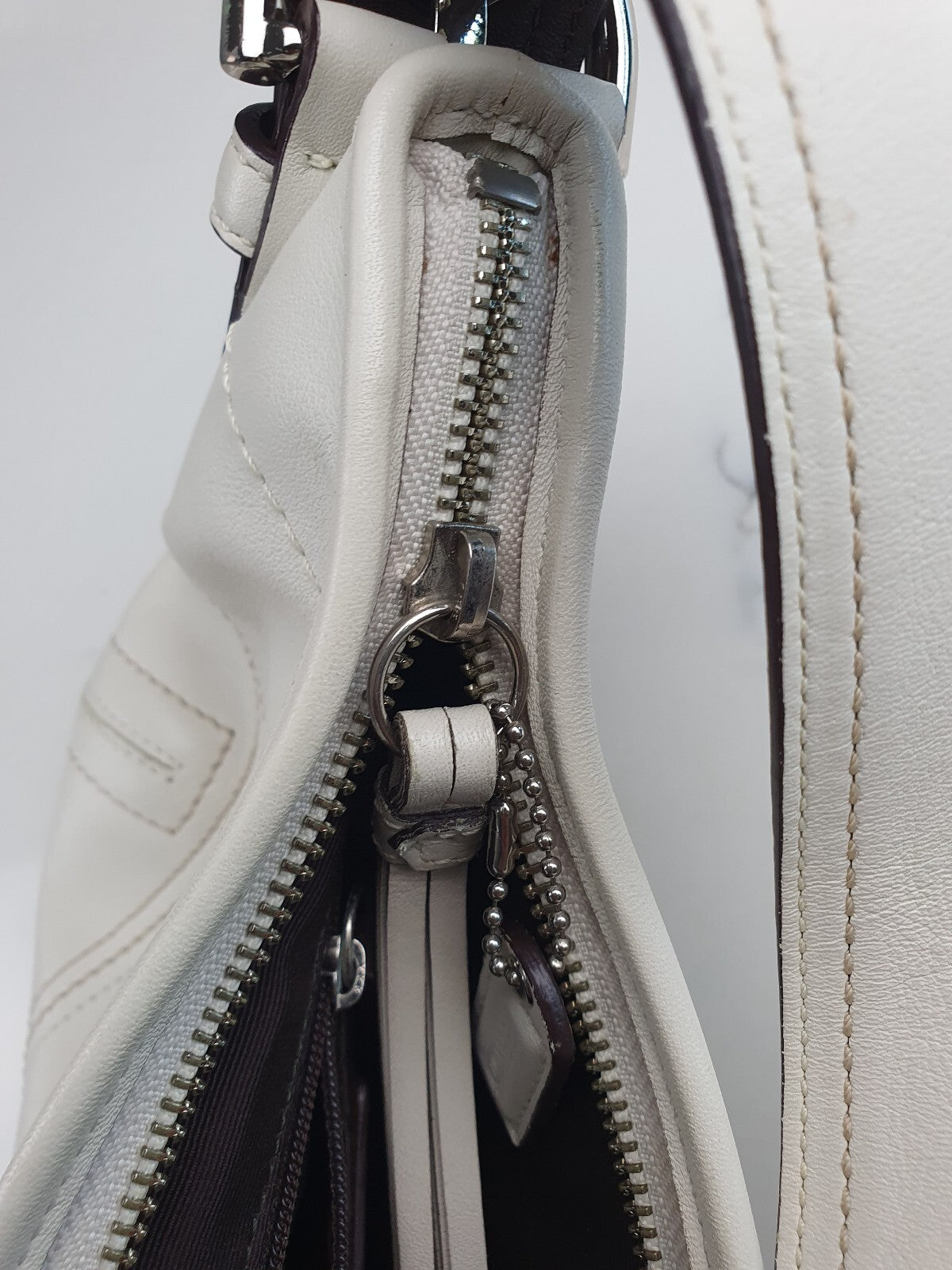 Coach Vintage Cream Leather Shoulder Bag with Brown Strap