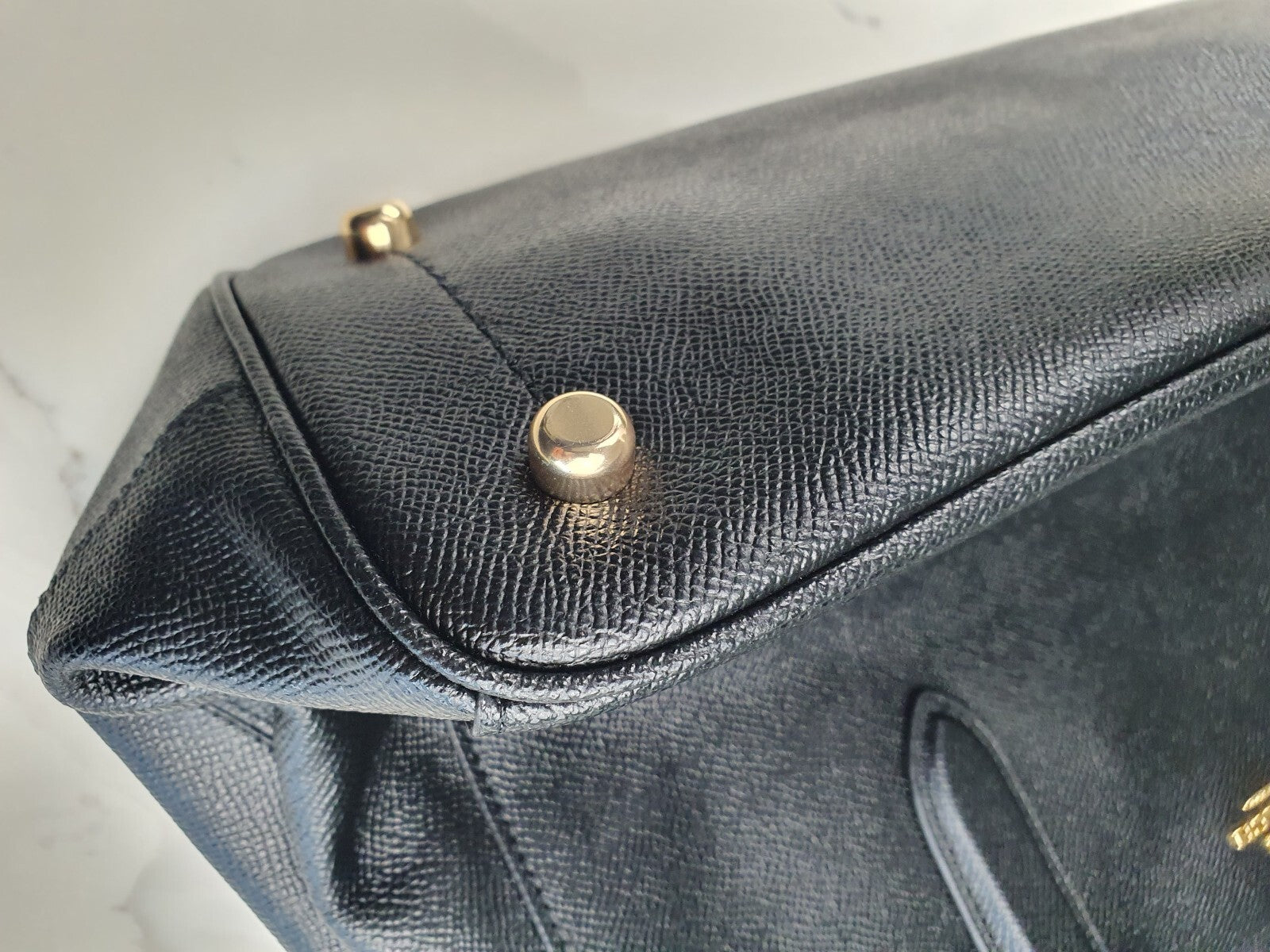 Coach Black Leather Vintage Shoulder Bag with Gold Hardware