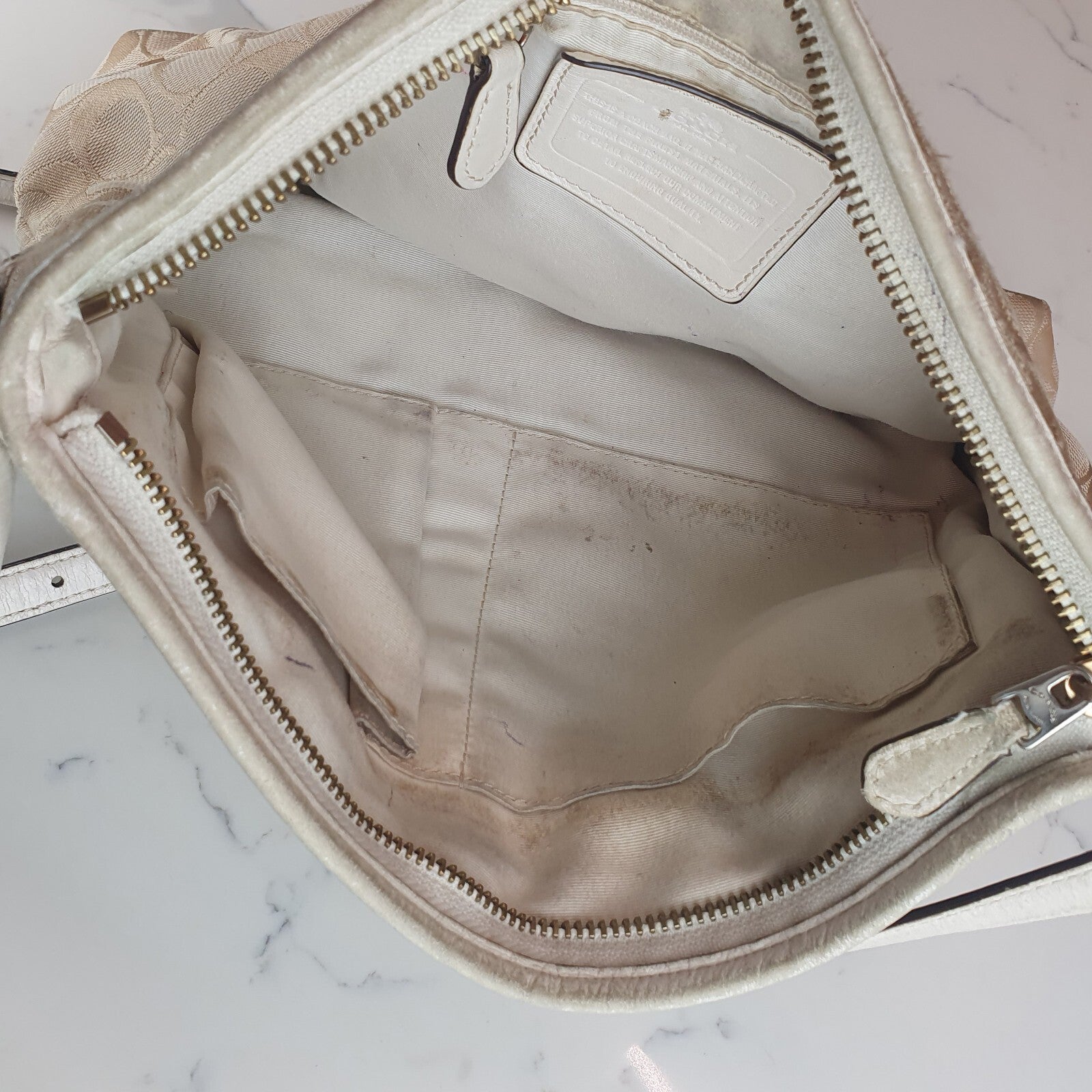 Authentic Coach F58285 Outline Signature File Bag Crossbody