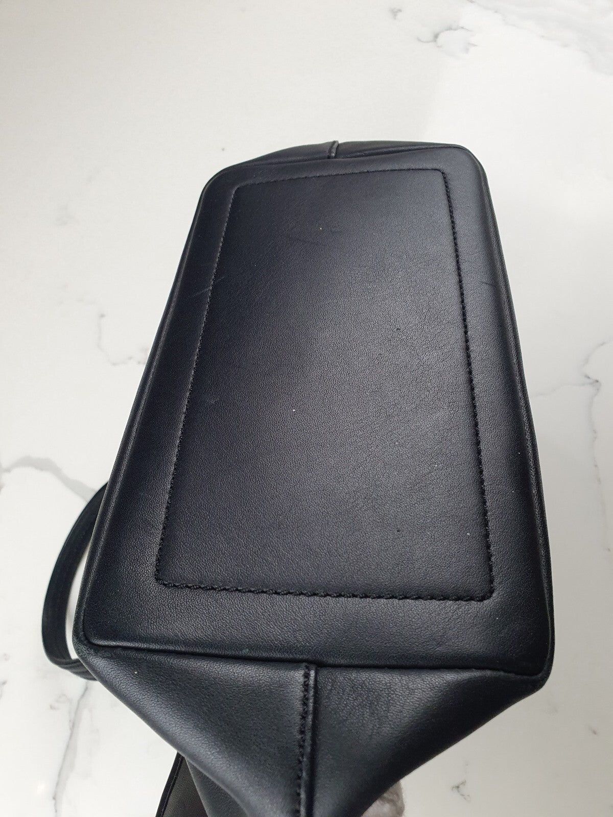 Coach Vintage Black Full-Grain Leather Shoulder Bag