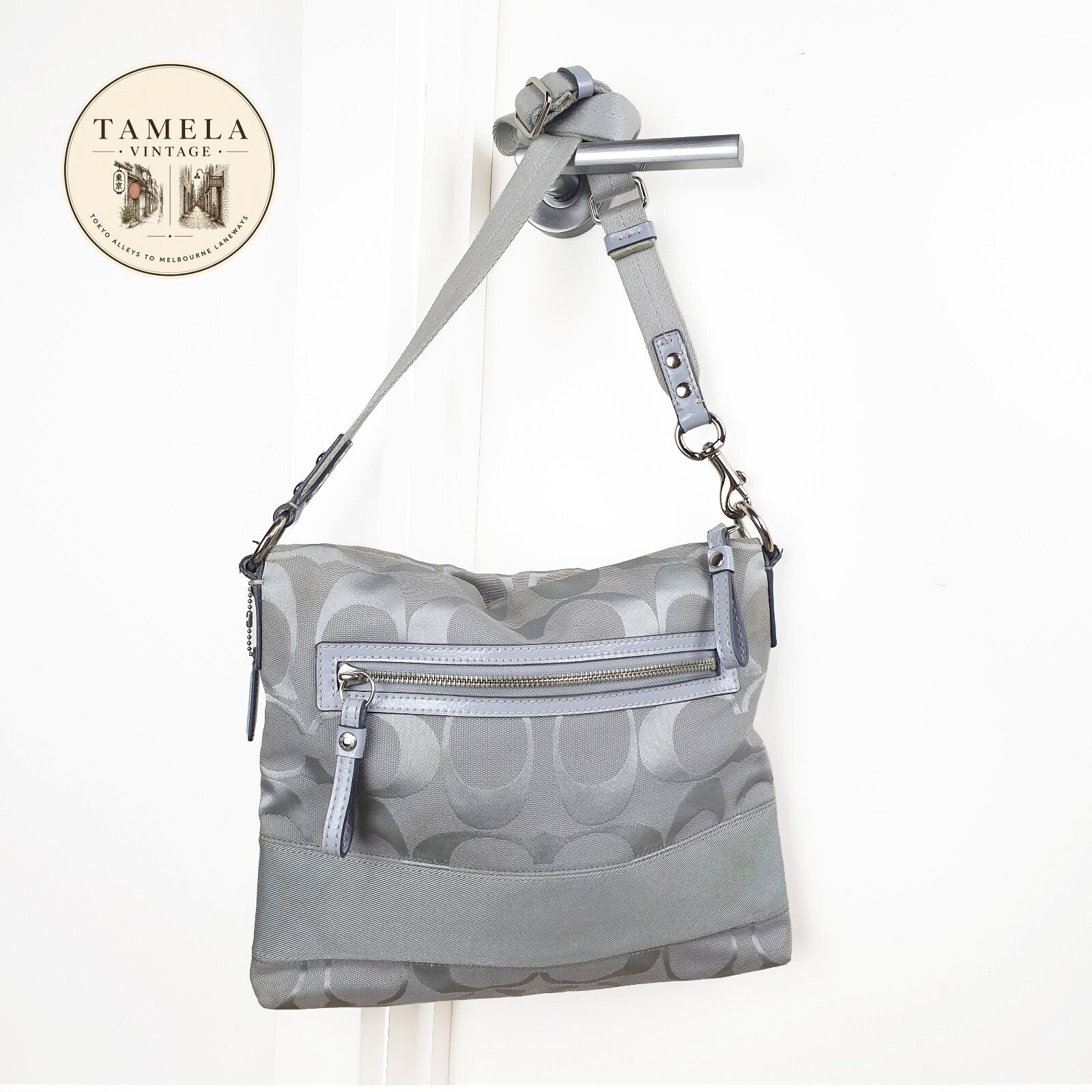 Authentic  COACH Signature Shoulder/Crossbody Bag
