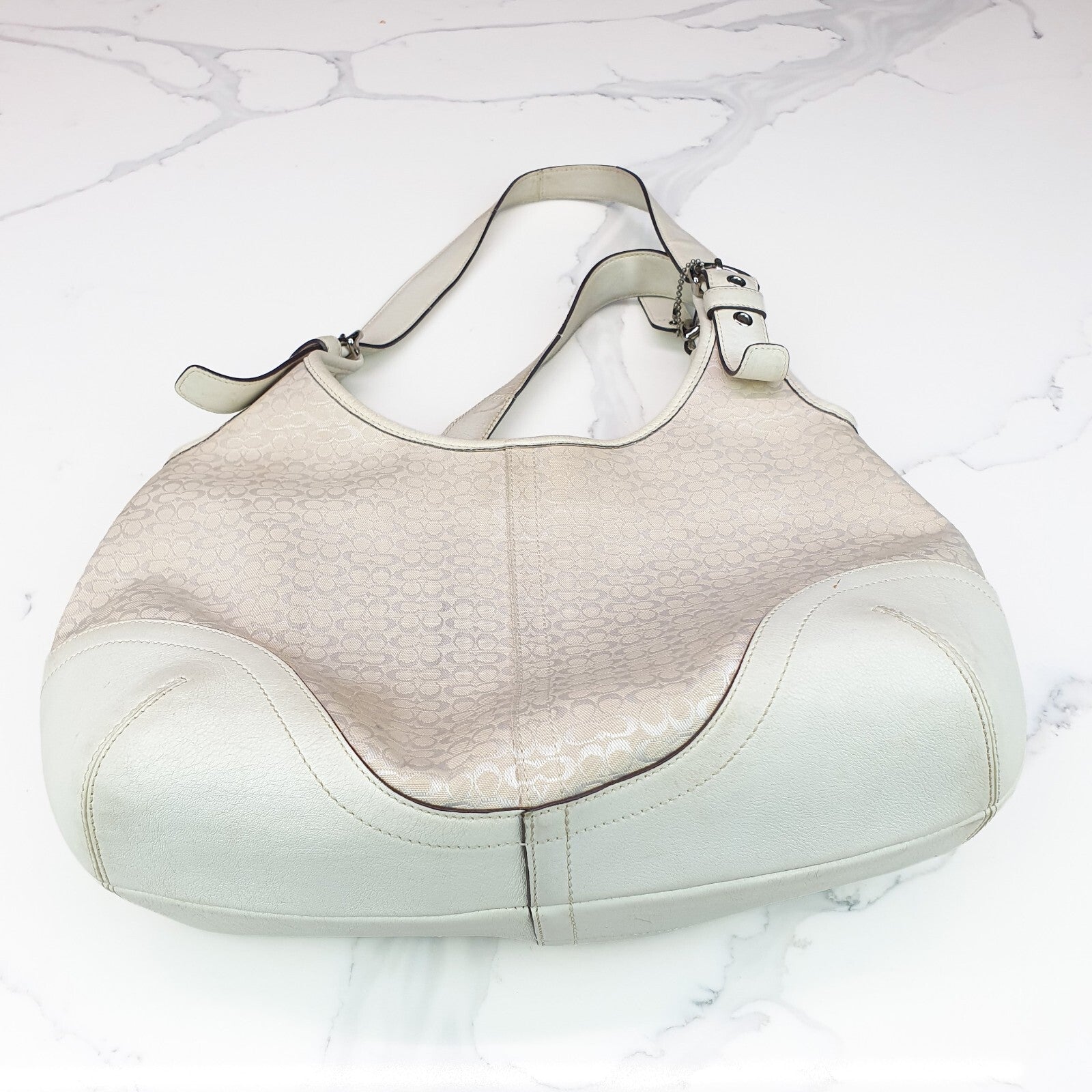 Authentic  COACH Signature 2-way Shoulder Hobo Bag