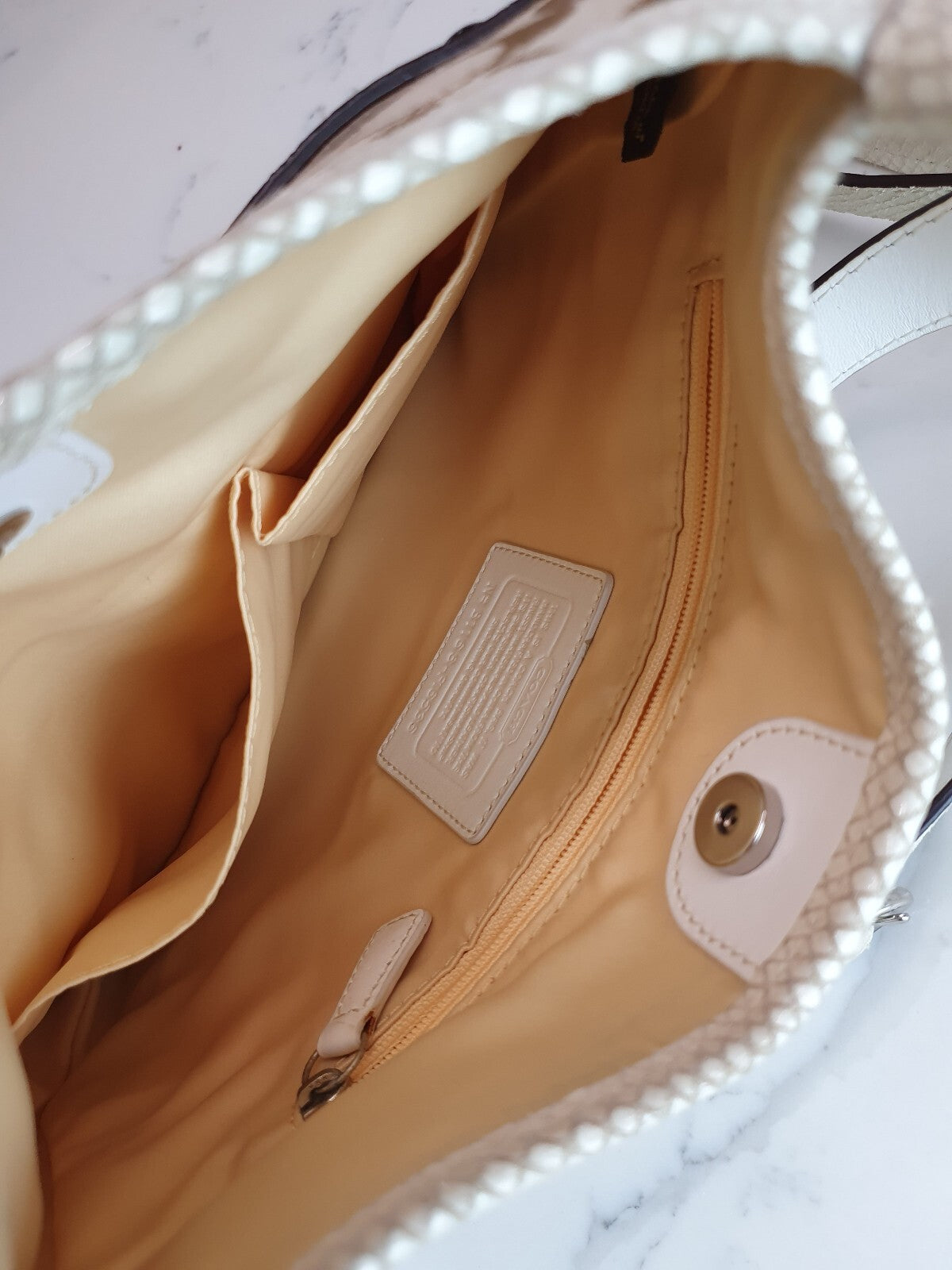 Authentic Coach Penelope Crossbody F16536