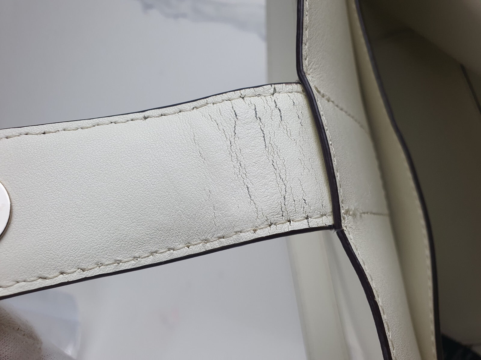 Ralph Lauren White Leather Shoulder Bag with Gold RL Logo