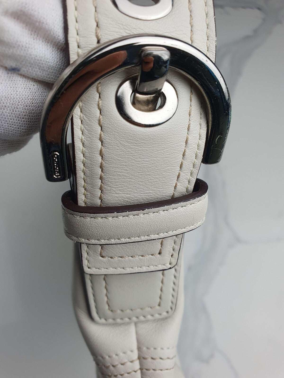 Coach Vintage Cream Leather Shoulder Bag with Brown Strap