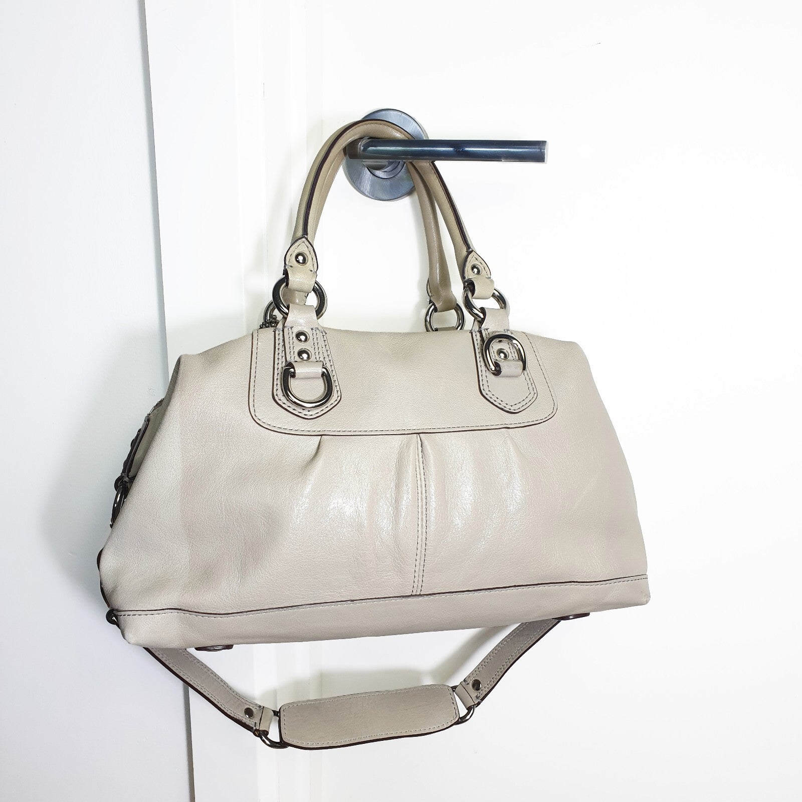 Authentic COACH COACH Madison Sabrina 2-Way Shoulder/Handbag